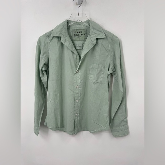 Frank & Eileen - Barry Woven Button Up in Washed Green B2012 - Picture 2 of 4